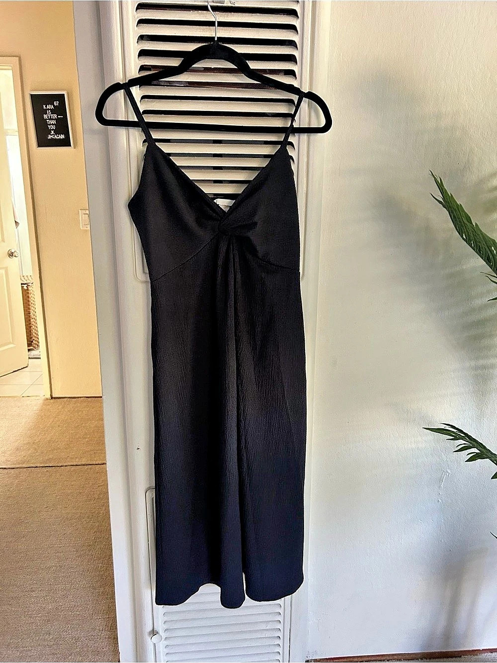 H&Medium Tie-Shoulder-Strap Midi Dress Black Maxi Dress Medium